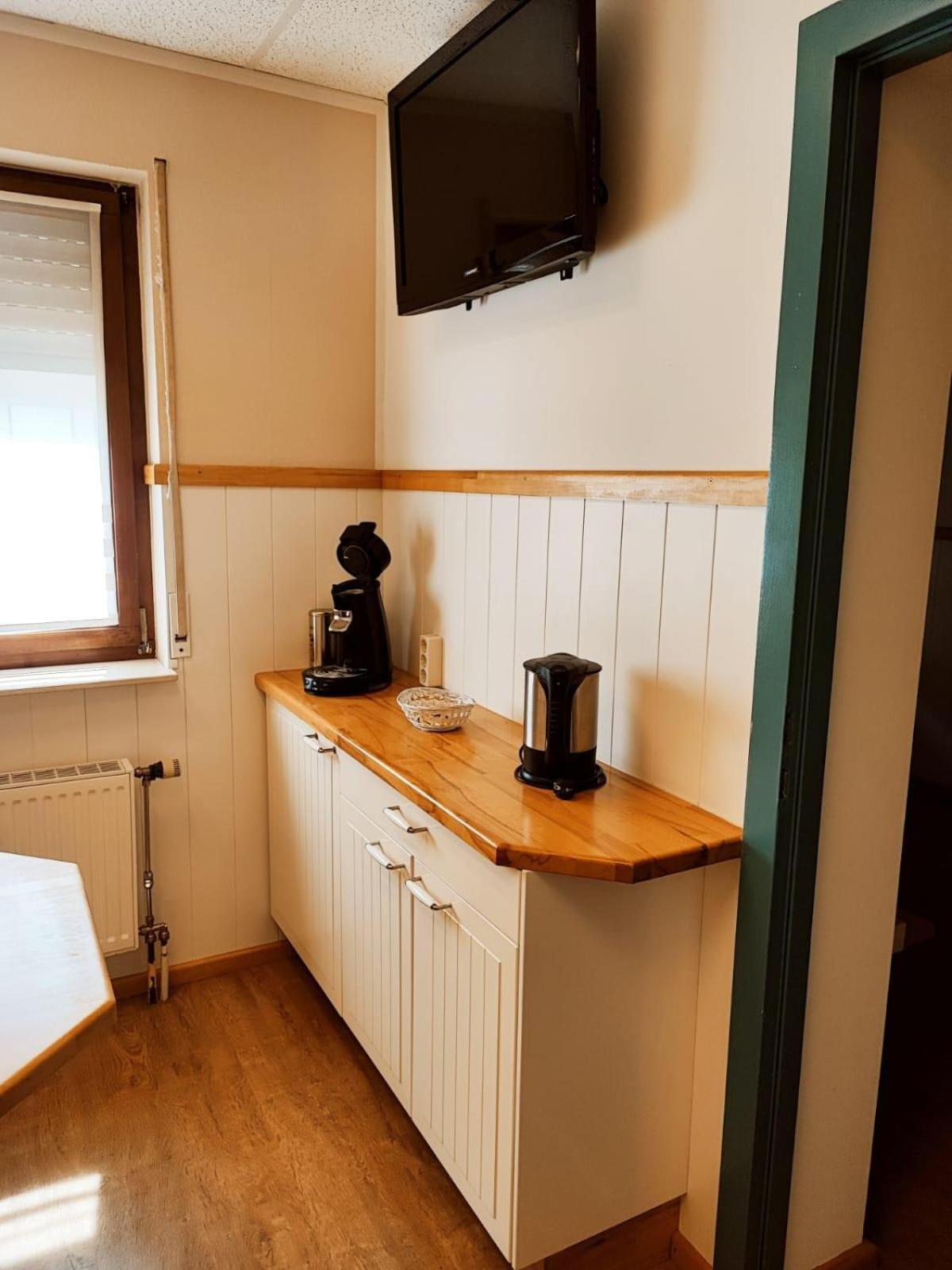 Warum Ins Hotel 네카줄름 외부 사진