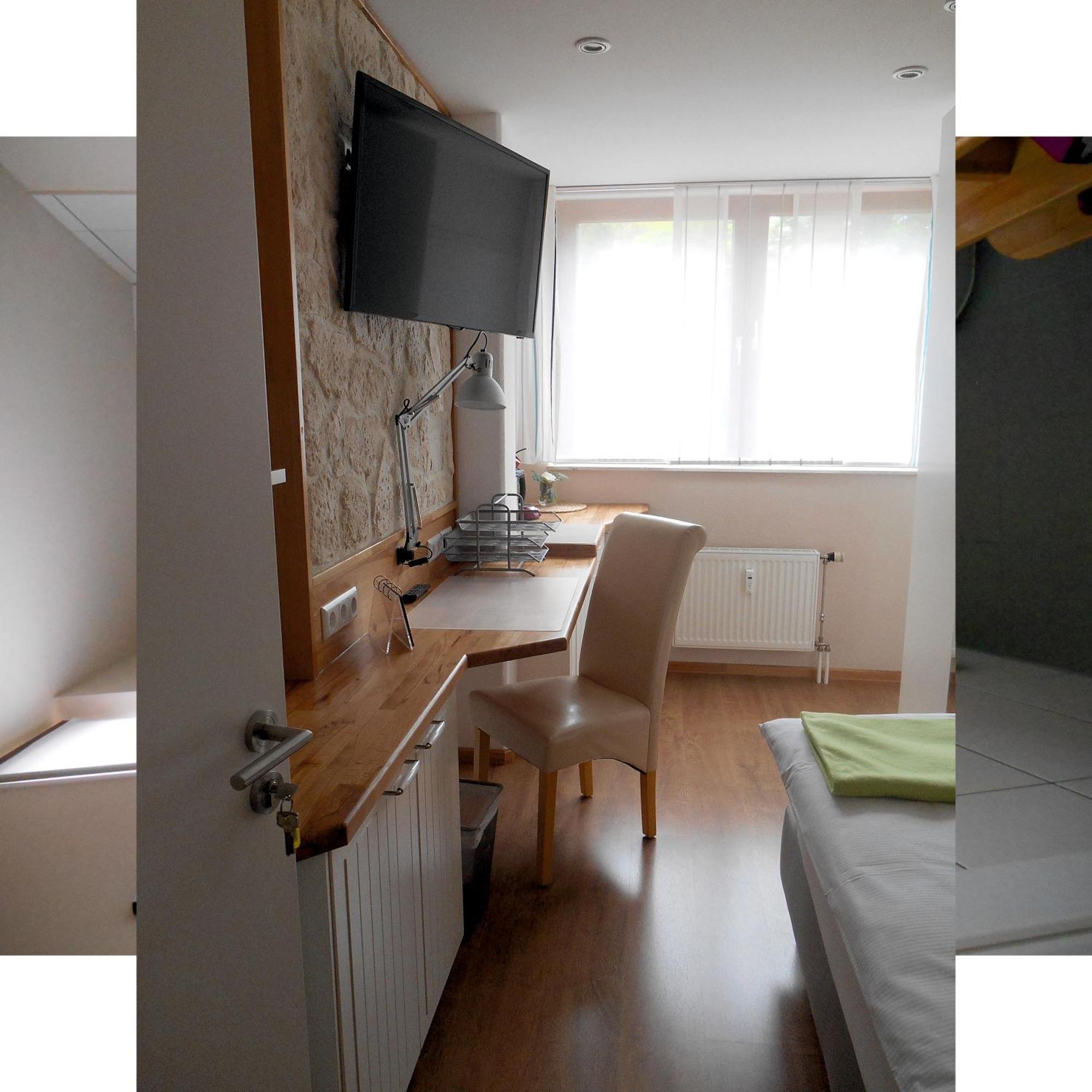 Warum Ins Hotel 네카줄름 외부 사진